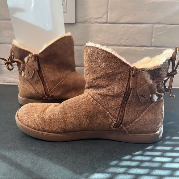 UGG Koolaburra sz 6 chestnut suede lined boots - Picture 3 of 15